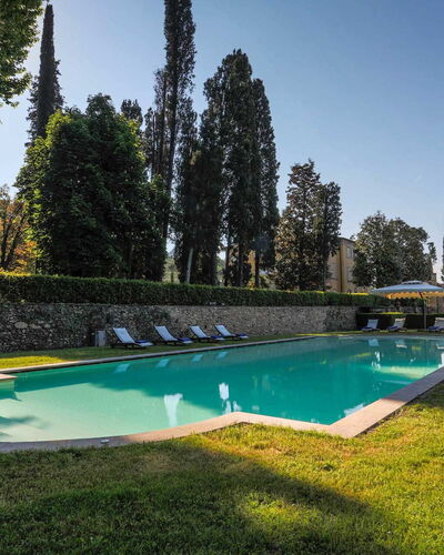 Villa Vaccoli: Water, Lucht, Fabriek, Zwembad, Azure, Natuurlijk Landschap, Zwemwater, Boom, Gras, Schaduw