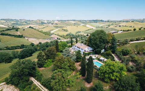 Villa La Picena: Woongebied, Huis, Landgoed, Huis, Zwembad, Menselijke Nederzetting, Villa, Herenhuis, Hacienda, Verblijf