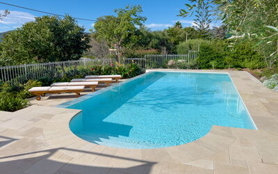 Villa La Rodina - Diano Marina: Water, Eigendom, Fabriek, Lucht, Zwembad, Azure, Schaduw, Boom, Zwemwater, Rechthoek