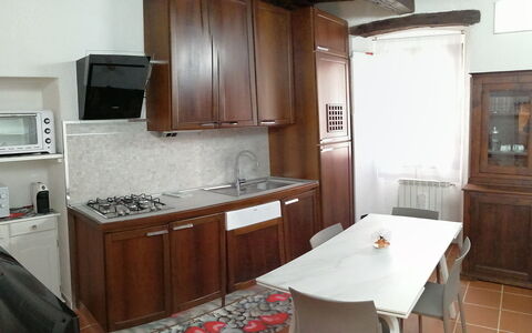 App. Il Sasso Di Olina: Eigendom, Meubilair, Cabinetry, Countertop, Tafel, Toestel Van De Keuken, Wastafel, Gebouw, Hout, Huishoudapparatuur