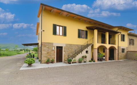 Casa Angela: Zwembad, Woongebied, Toevlucht, Vrije Tijd, Thermae, Landgoed, Buitenmeubels, Menselijke Nederzetting, Villa, Hacienda