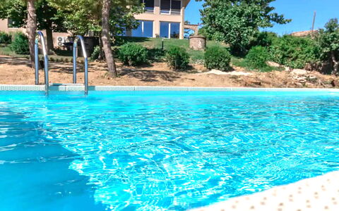 Villa Elpidio: Water, Fabriek, Eigendom, Gebouw, Zwembad, Blauw, Boom, Azure, Vegetation, Schaduw