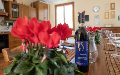 Villino Setteponti: Fles, Drinkware, Glazen Fles, Wijn, Wijnfles, Barware, Rode Wijn