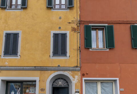 Il Borgo Apartment: Venster, Gebouw, Deur, Buurt, Muur, Materiële Goederen, Woongebied, Facade, Stedelijk Ontwerp