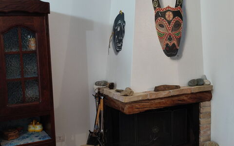 Relax: Hout, Hardwood, Cabinetry, Gebouw, Kunst, Flooring, Lade, Tafel, Kamer, Stellingen