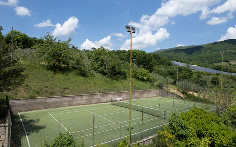 Il Mulino Di Vogognano - Subbiano, Private Pool, J: Wolk, Lucht, Land Lot, Sportuitrusting, Hek, Gras, Vrije Tijd, Landschap, Boom, Tennisbaan