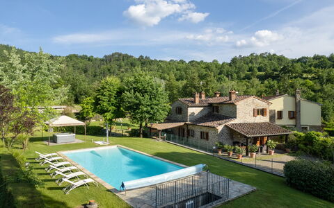 Il Mulino Di Vogognano - Subbiano, Private Pool, J: Fabriek, Wolk, Lucht, Gebouw, Eigendom, Water, Zwembad, Natuur, Boom, Land Lot