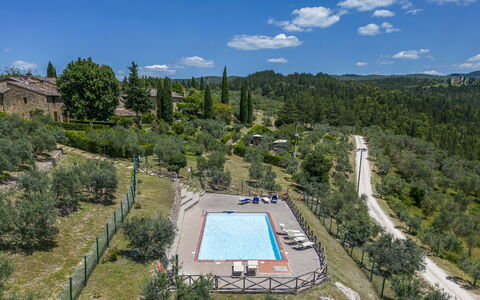 Casa Anita - Castellina In Chianti - Granaio, Tosc: Fabriek, Wolk, Lucht, Eigendom, Boom, Land Lot, Stedelijk Ontwerp, Biome, Landschap, Onroerend Goed