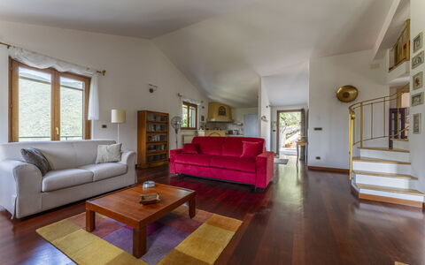 Belvedere, House With Private Pool And Garden, Rec: Bankstel, Meubilair, Tafel, Fotolijst, Hout, Interieur Ontwerp, Fabriek, Flooring, Comfort, Woonkamer