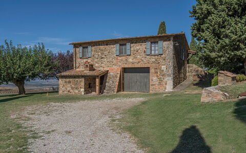 Orcia Panoramic View With Pool: Lucht, Fabriek, Gebouw, Eigendom, Venster, Boom, Land Lot, Verblijf, Natuurlijk Landschap, Huis