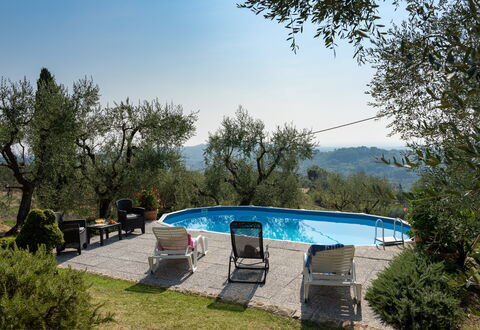 Casa Mimy: Water, Lucht, Fabriek, Zwembad, Boom, Buitenmeubels, Schaduw, Vrije Tijd, Onroerend Goed, Landschap