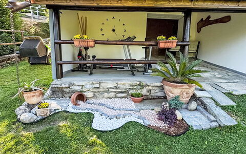 Il Poggio del Castagno: Tuin, Backyard, Gazon, Werf, Landscaping, Bloempot, Schaduw, Buitenmeubels, Kamerplant, Binnenplaats