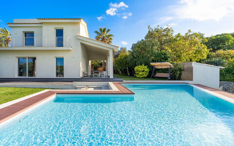 Villa Maddalena - Siracusa, Sicilia: Water, Lucht, Fabriek, Wolk, Eigendom, Blauw, Azure, Gebouw, Natuur, Zwembad