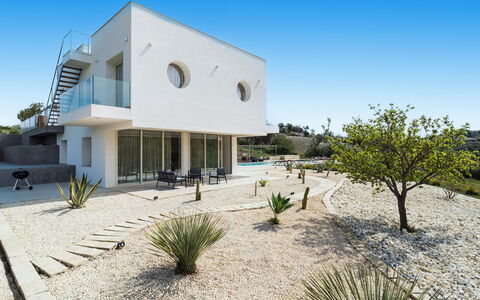 Casabella - Avola, Sicilia: Lucht, Fabriek, Gebouw, Land Lot, Landschap, Boom, Huis, Schaduw, Facade, Stedelijk Ontwerp