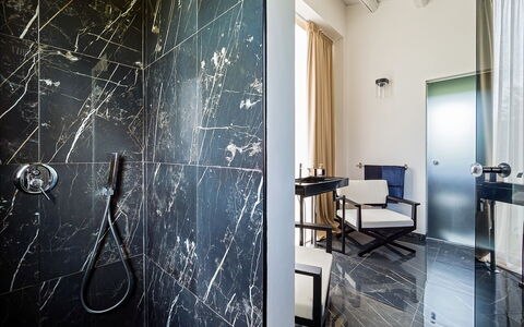 Casabella - Avola, Sicilia: Gebouw, Interieur Ontwerp, Verdieping, Muur, Flooring, Boom, Glas, Venster, Plafond