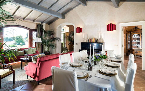 Casa Colore - Siracusa, Sicilia: Fabriek, Tafel, Eigendom, Meubilair, Stoel, Kamerplant, Interieur Ontwerp, Bloempot, Woonkamer, Onroerend Goed