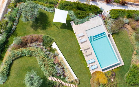 Splendida - Modica, Sicilia: Fabriek, Eigendom, Groen, Plantkunde, Natuurlijk Landschap, Vegetation, Land Lot, Stedelijk Ontwerp, Gras, Biome