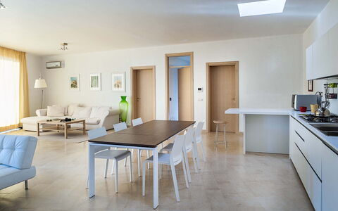 Casapietra - Scicli, Sicilia: Tafel, Meubilair, Cabinetry, Countertop, Bankstel, Hout, Stoel, Verlichting, Keuken, Interieur Ontwerp