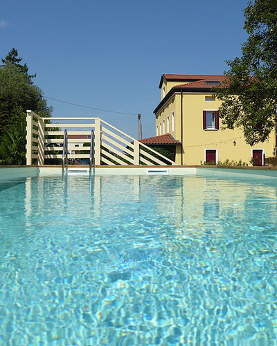Oasi Casamaras, Brenta River, Wifi, Ac: Zwembad, Samengesteld Materiaal, Toevlucht, Hacienda, Hotel, Villa, Eco Hotel, Backyard, Waterpartij, Badplaats