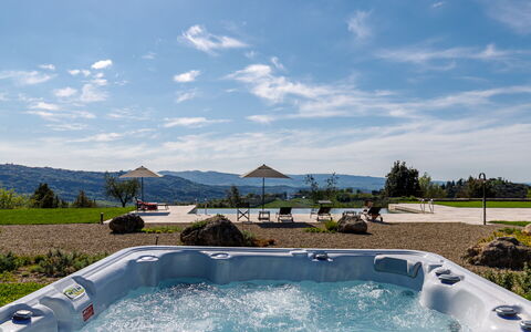 Villa Velari In Volterra With Private Pool, Ac: Lucht, Water, Wolk, Fabriek, Azure, Zwembad, Buitenmeubels, Schaduw, Vrije Tijd, Landschap