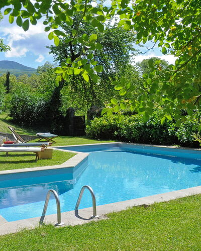 Casa Di Pietro In Vivo D'orcia, Pool: Water, Fabriek, Eigendom, Zwembad, Azure, Boom, Wolk, Buitenmeubels, Lucht, Schaduw