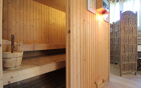 Catullo 18 Apartment, Garda Lake, Jacuzzi, Fitness: Eigendom, Hout, Interieur Ontwerp, Flooring, Verdieping, Beits, Hardwood, Plank, Vernis, Timmerhout