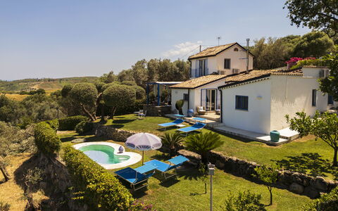 Villa Acquaro, Santa Caterina Dello Ionio, Pool, A: Blauw, Zwembad, Toevlucht, Verblijf, Landgoed, Boerderij, Villa, Hacienda, Eco Hotel, Backyard