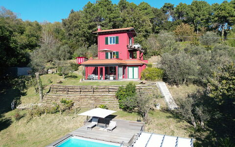 Villa Di Confine: Fabriek, Gebouw, Eigendom, Venster, Lucht, Natuur, Boom, Huis, Land Lot, Vrije Tijd