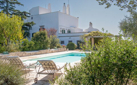 Masseria Tagliente: Fabriek, Water, Eigendom, Lucht, Gebouw, Boom, Zwembad, Onroerend Goed, Gras, Landschap