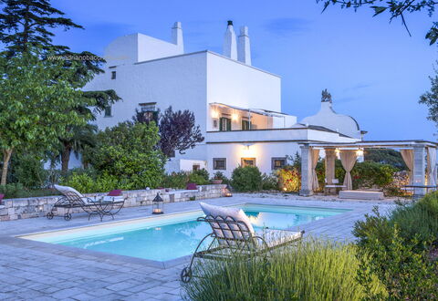 Masseria Tagliente: Water, Fabriek, Lucht, Eigendom, Gebouw, Zwembad, Azure, Boom, Zwemwater, Vrije Tijd