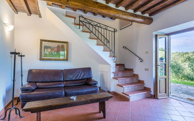 Cerretino Group House 14 Sleeps