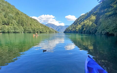 Baita a Pieve Tesino Mountain And Lake: Water, Watervoorraden, Zwemwater, Bergachtig Landvormen, Natuur, Berg, Waterloop, Boot, Waterweg, Natuurlijk Landschap