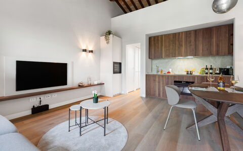 Correggiolo Spereto Apartment With Pool, Montaione: Tafel, Meubilair, Eigendom, Bankstel, Interieur Ontwerp, Oranje, Cabinetry, Hout, Architectuur, Gebouw