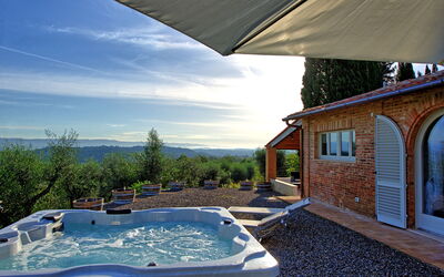 Casa Andrea: Water, Lucht, Wolk, Fabriek, Venster, Gebouw, Zwembad, Azure, Schaduw, Architectuur