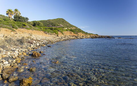 Villetta Seaside Sardegna: Blauw, Water, Zwemwater, Kust,  Felsen\, Kust En Oceanic Landvormen, Zee, Natuurlijk Landschap, Horizon, Kust