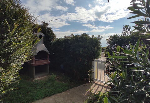 Casa Gavina With Garden Alghero: Lucht, Struik, Tuin, Ochtend, Zonlicht, Landscaping, Werf, Backyard, Avond