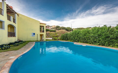 Apartments With Pool Country Village, Stintino: Blauw, Zwembad, Badplaats, Villa, Toevlucht, Hotel