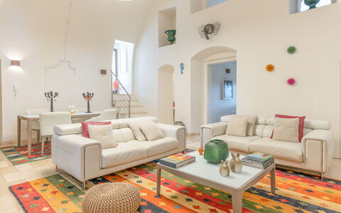 Masseria Ceratonia: Meubilair, Interieur Ontwerp, Flooring, Bankstel, Muur, Verdieping, Woonkamer, Hout, Plafond, Kamer