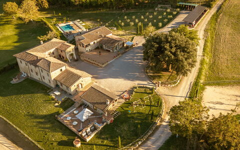 La Capanna, Borgo Campassini, Monteriggioni: Woongebied, Huis, Huis, Landgoed, Landschap, Plain, Land Lot, Landelijk Gebied, Menselijke Nederzetting, Verblijf