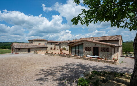 La Piazzetta, Borgo Campassini, Monteriggioni: Dak, Verblijf, Landgoed, Dorp, Boerderij, Cobblestone, Oprit, Villa, Hacienda, Binnenplaats
