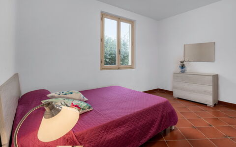 Borgo House In Florentine Hills With Pool: Interieur Ontwerp, Flooring, Muur, Verdieping, Meubilair, Hout, Kamer, Slaapkamer, Plafond, Bed