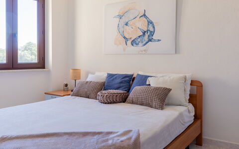 Remo: Bed, Slaapkamer, Bedding, Meubilair, Laken, Interieur Ontwerp, Linens, Hout, Flooring, Kussen Gooien