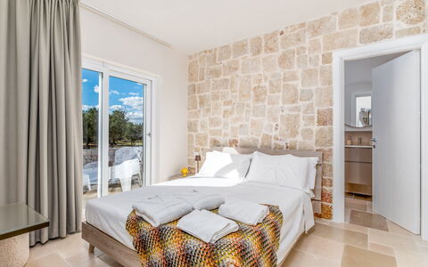 Trullo Brenda: Verdieping, Appartement, Buitenmeubels, Toevlucht, Stoel, Zwembad, Balkon, Hotel, Villa, Eco Hotel