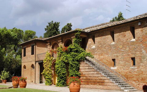 Il Tinaio: Architectuur, Landgoed, Hacienda, Tuin, Landscaping, Werf, Oprit, Binnenplaats, Steen, Herenhuis