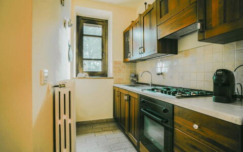 Podere dei Limoni: Keuken, Countertop, Interieur Ontwerp, Plafond, Major Appliance, Cabinetry, Toestel Van De Keuken, Kamer, Gootsteen, Fornuis