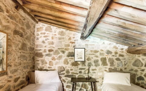 Mulino della Frateria: Muur, Stenen Muur, Plafond, Slaapkamer, Bed, Bedding