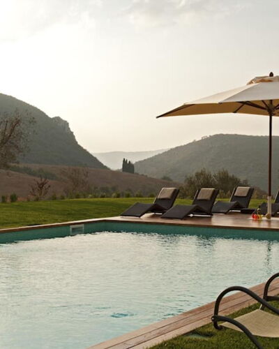 Villa del Cammino: Buitenmeubels, Meubilair, Eco Hotel, Toevlucht, Vallei, Zwembad, Boerderij, Hotel, Buitentafel, Ligstoel