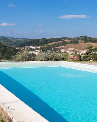 Cascina Tabia: Blauw, Zwembad, Samengesteld Materiaal, Toevlucht, Eco Hotel, Thermae, Villa