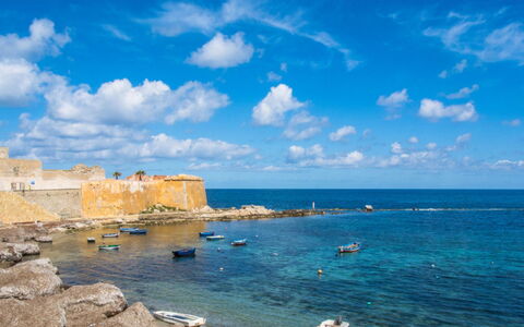 Villa dello Zingaro: Zwemwater, Kust, Zee, Kust En Oceanic Landvormen, Zomer, Waterweg, Oceaan, Kust, Strand, Boot