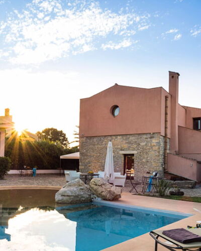 Villa dello Zingaro: Zwembad, Toevlucht, Landgoed, Waterpartij, Hacienda, Villa, Eco Hotel, Landscaping, Thermae, Herenhuis